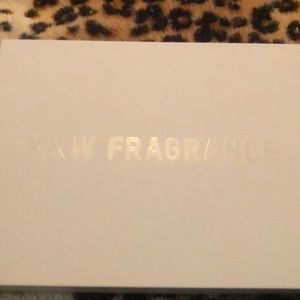 ** KKW Crystal Gardenia **